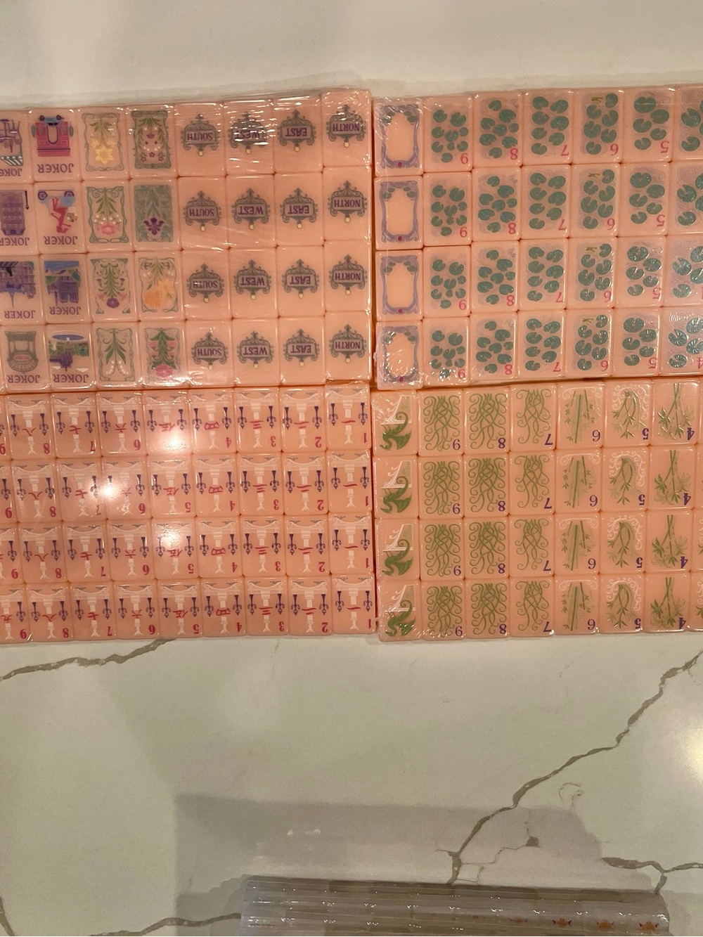 Mahjong Paris tiles